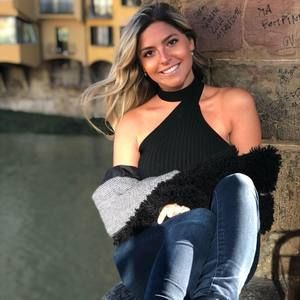 Meet your Posher, Caroline